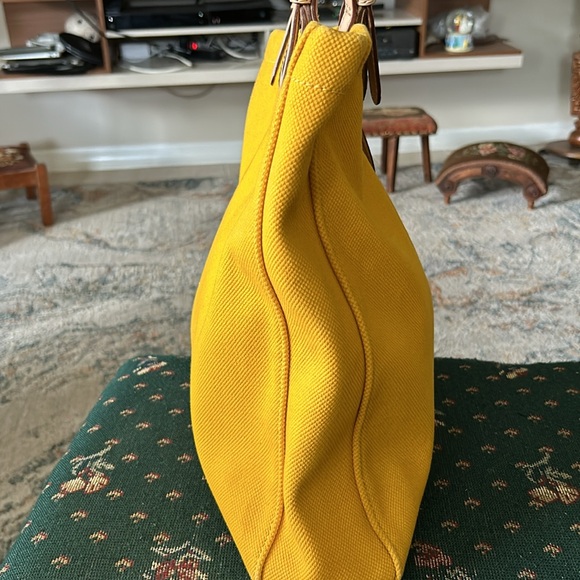 Michael Kors yellow canvas 16 x 14 tote trimmed with leather handles clean bag - Picture 3 of 8